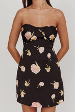 Load image into Gallery viewer, Black floral strapless mini dress with side split